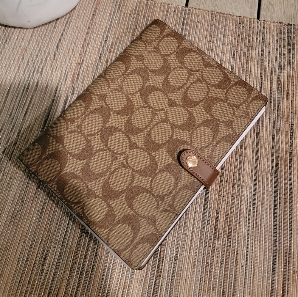 Coach Notebook in signature canvas - Picture 12 of 13